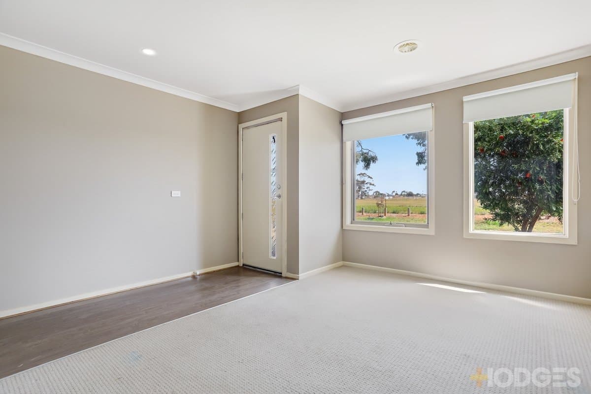 32 Pillar Road, Wyndham Vale, VIC, 3024, Wyndham Vale - Thumbnail 3