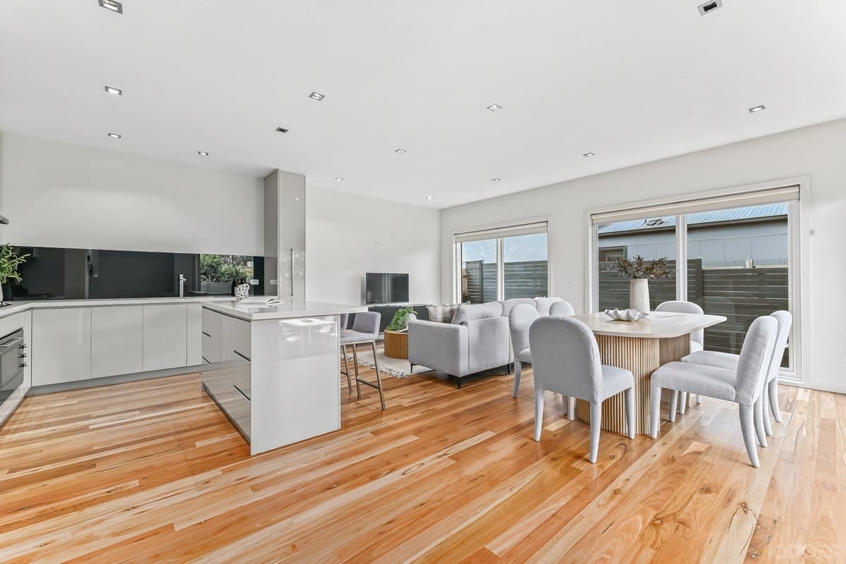 3 / 2 Bayview Road, Beaumaris, VIC, 3193, Beaumaris - Thumbnail 3
