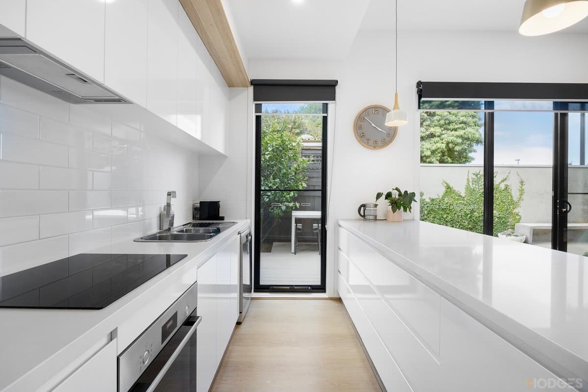 2B / 49 The Corso, Parkdale, VIC, 3195, Parkdale - Thumbnail 4
