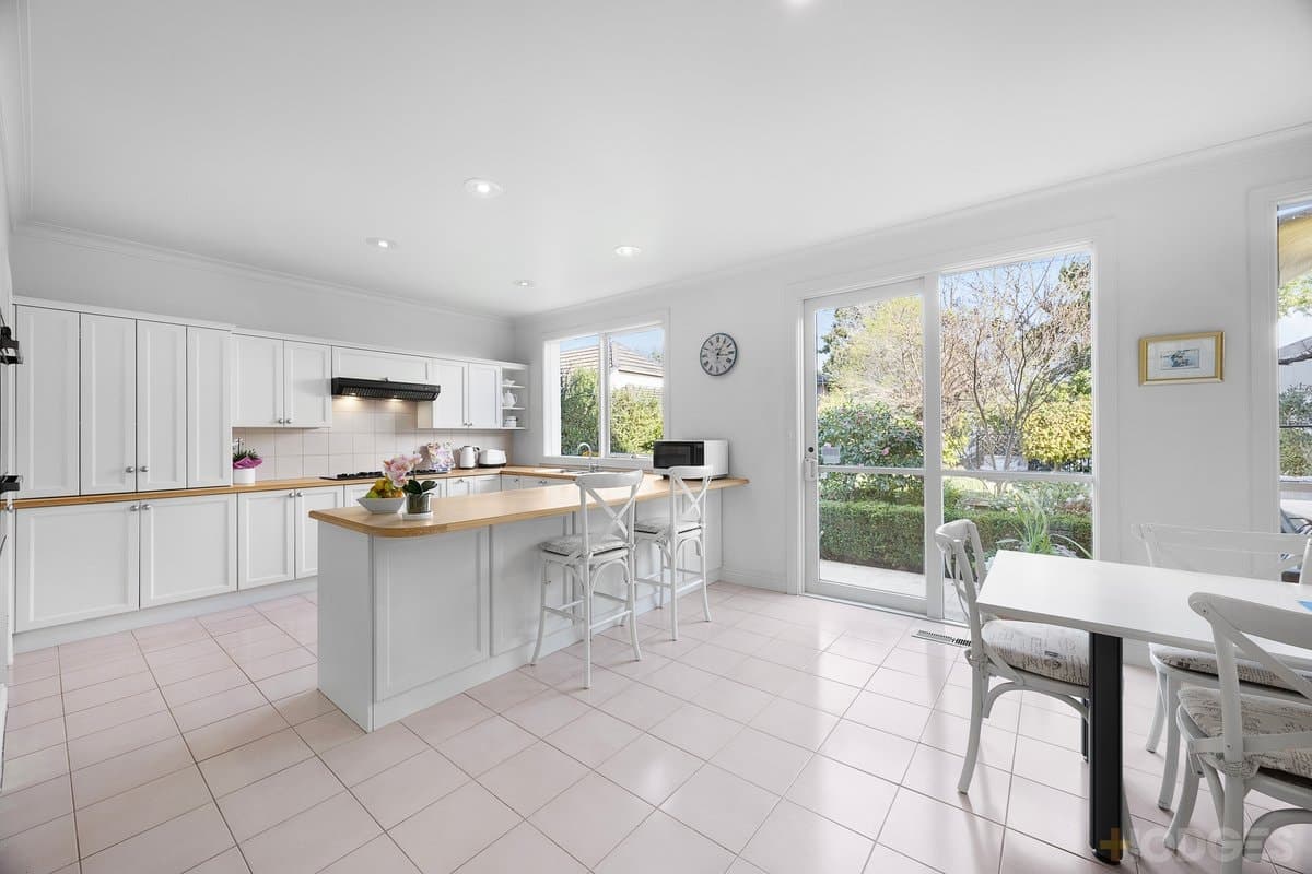 16 Lynette Avenue, Beaumaris, VIC, 3193, Beaumaris - Thumbnail 5