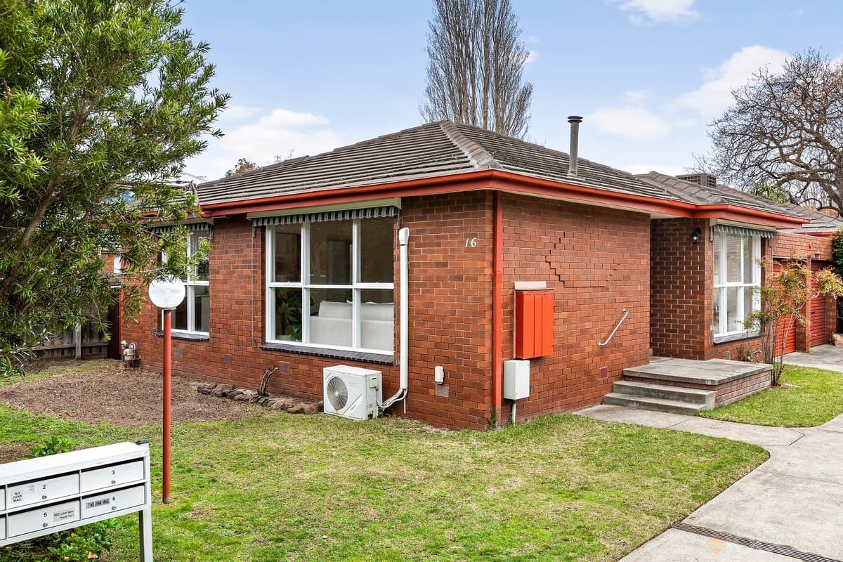 1 / 14 Mills Street, Hampton, VIC, 3188, Hampton - Thumbnail 2