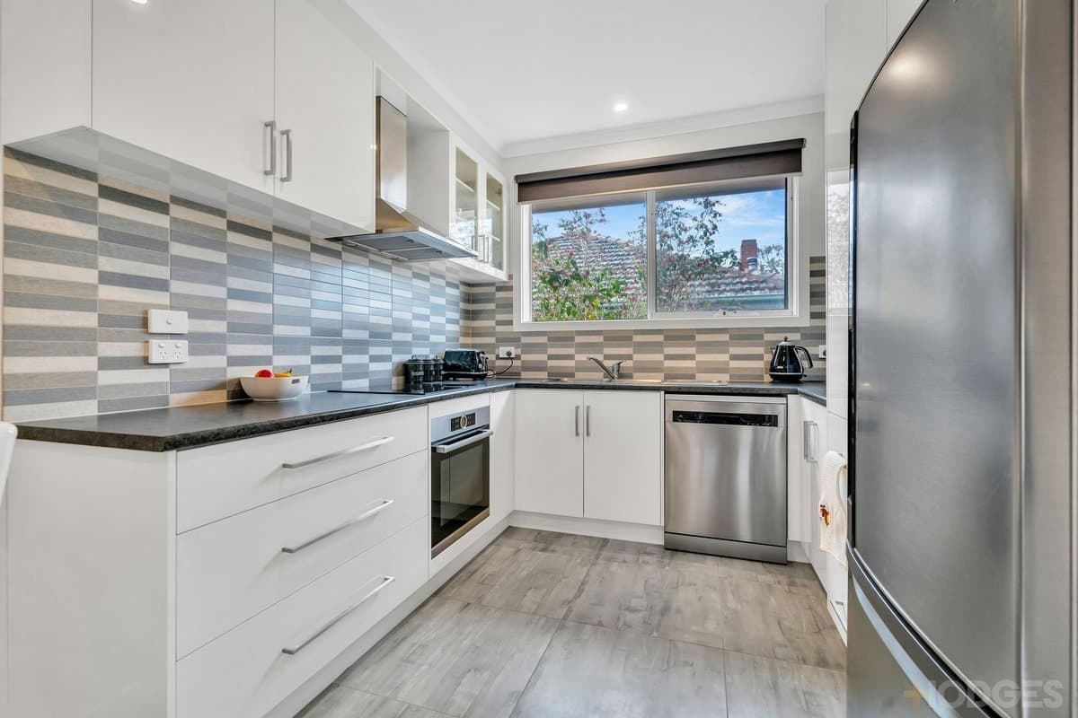 2 / 35-37 Balcombe Road, Mentone, VIC, 3194, Mentone - Thumbnail 3