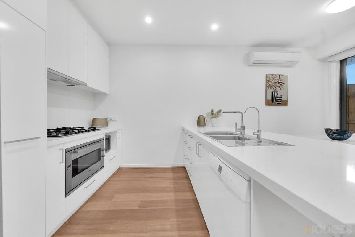 2 / 22 Woornack Road, Carnegie, VIC, 3163, Carnegie - Thumbnail 3