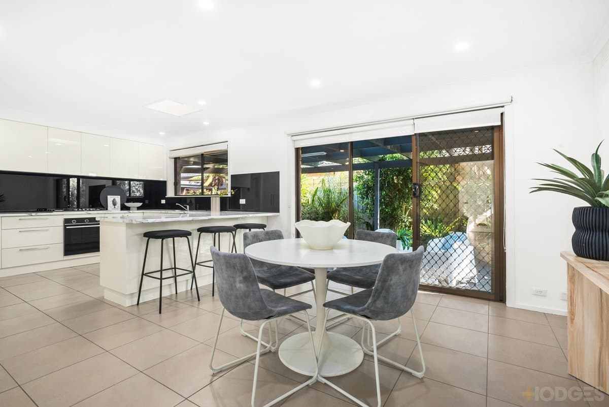 38 Benkel Avenue, Cheltenham, VIC, 3192, Cheltenham - Thumbnail 5