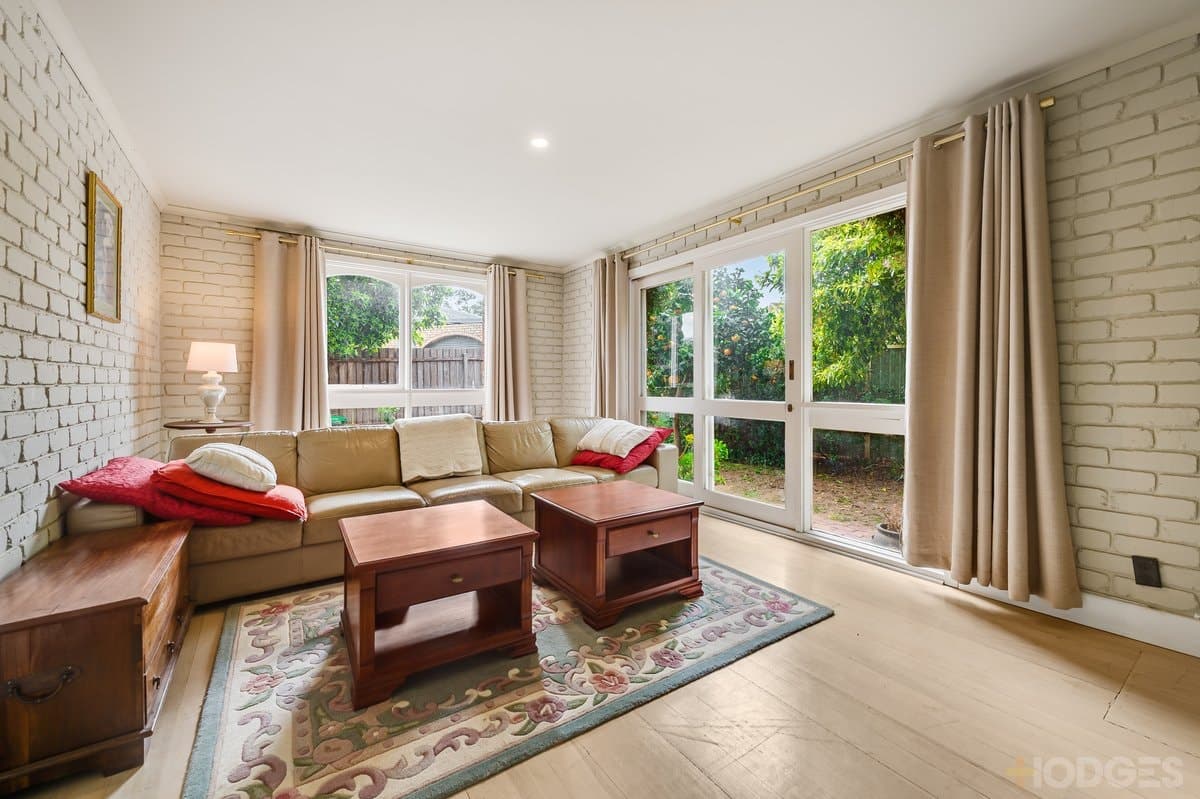 26 Stewart Drive, Werribee, VIC, 3030, Werribee - Thumbnail 2