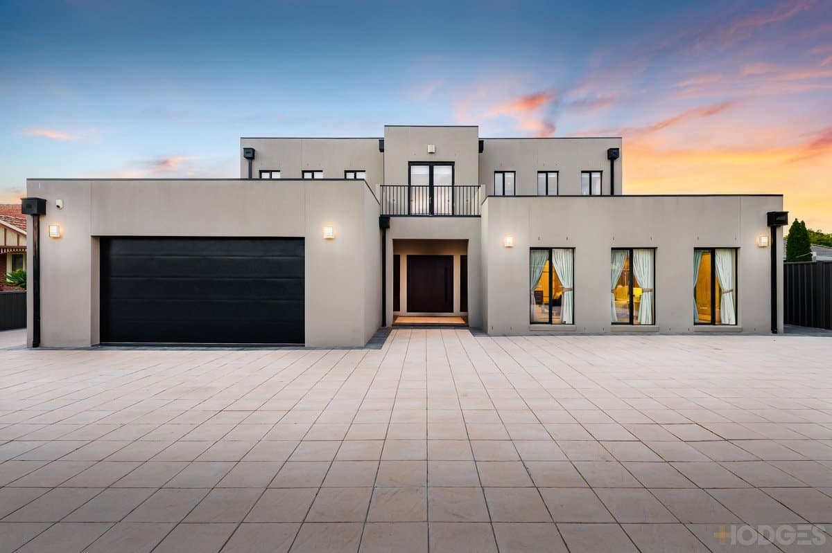 7 Glenmaggie Place, Manor Lakes, VIC, 3024, Manor Lakes - Thumbnail 2