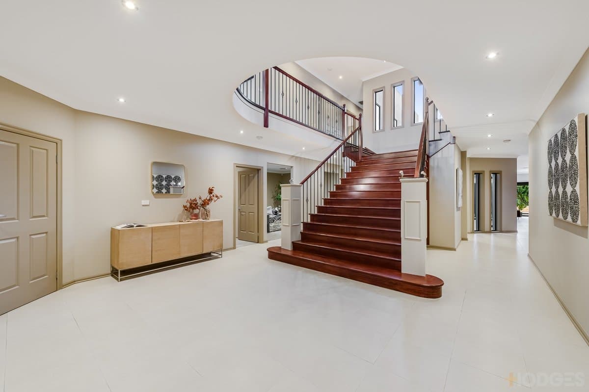 7 Glenmaggie Place, Manor Lakes, VIC, 3024, Manor Lakes - Thumbnail 4