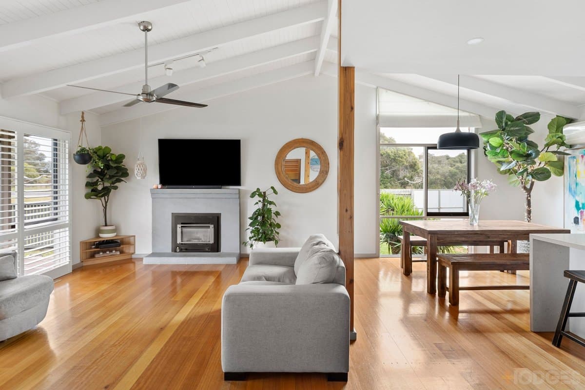 140 / 15 Aberdeen Street, Ocean Grove - Thumbnail 2