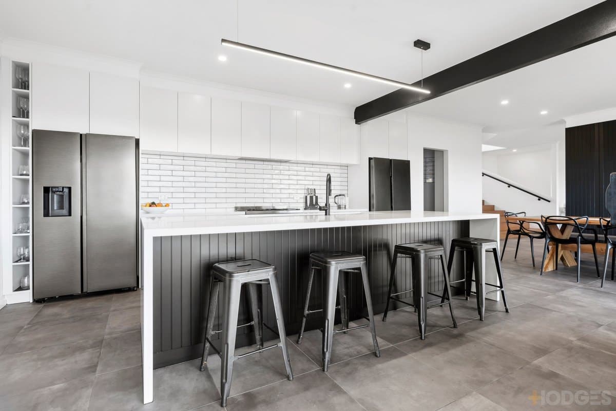21 Montrose Place, Highton, VIC, 3216, Highton - Thumbnail 3