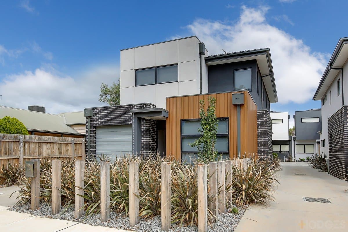 1 / 159 Greaves Street North, Werribee, VIC, 3030, Werribee - Thumbnail 2
