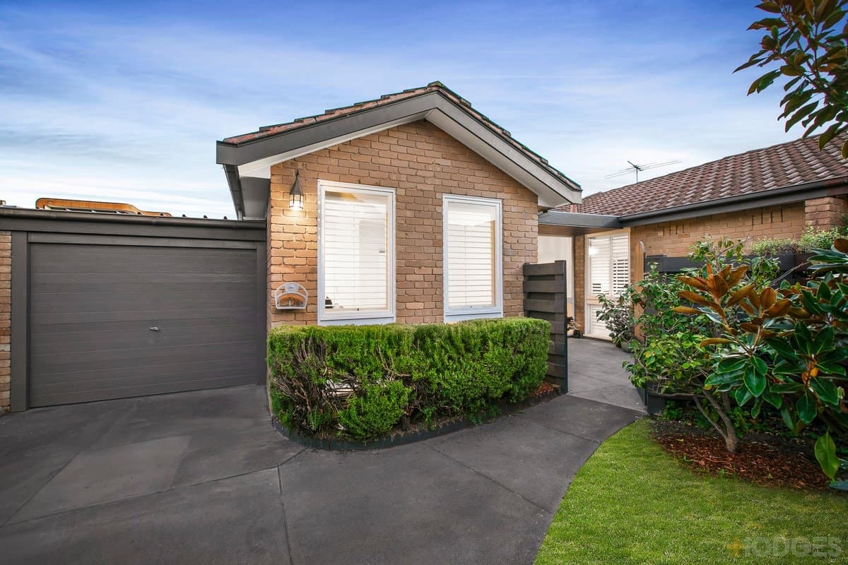 4 / 3 Oak Grove, Brighton, VIC, 3186, Brighton - Image 1