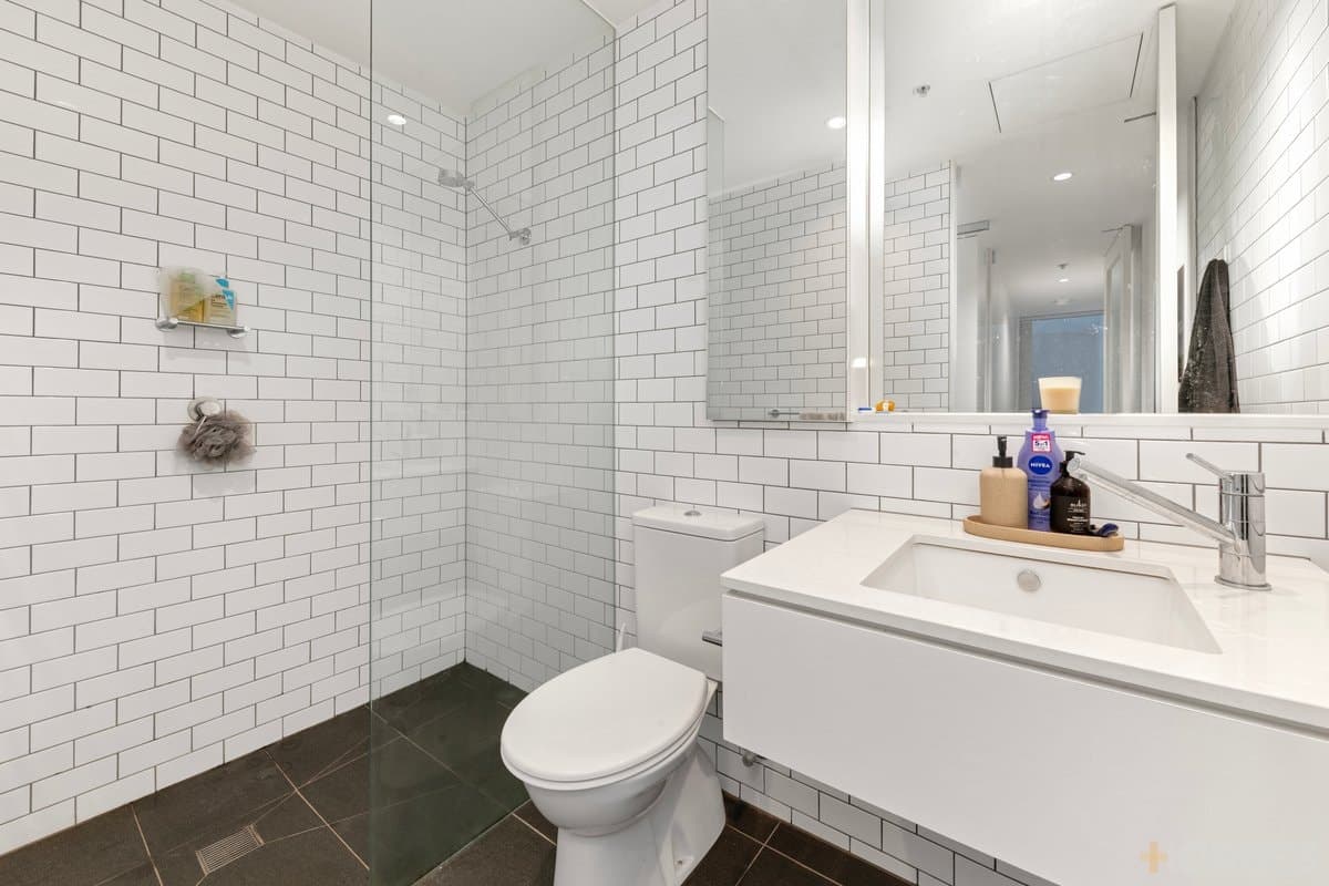 213 / 81 Asling Street, Brighton, VIC, 3186, Brighton - Thumbnail 5