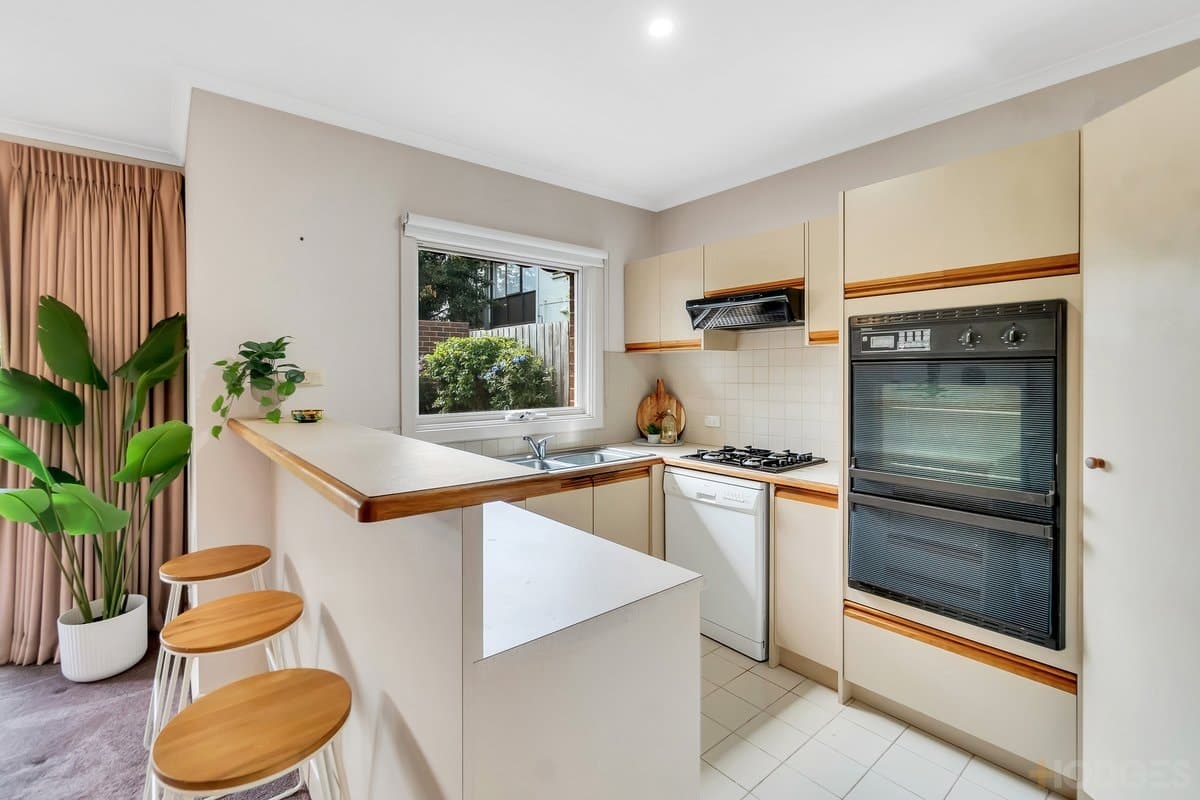 2 / 24 Florence Street, Mentone, VIC, 3194, Mentone - Thumbnail 3