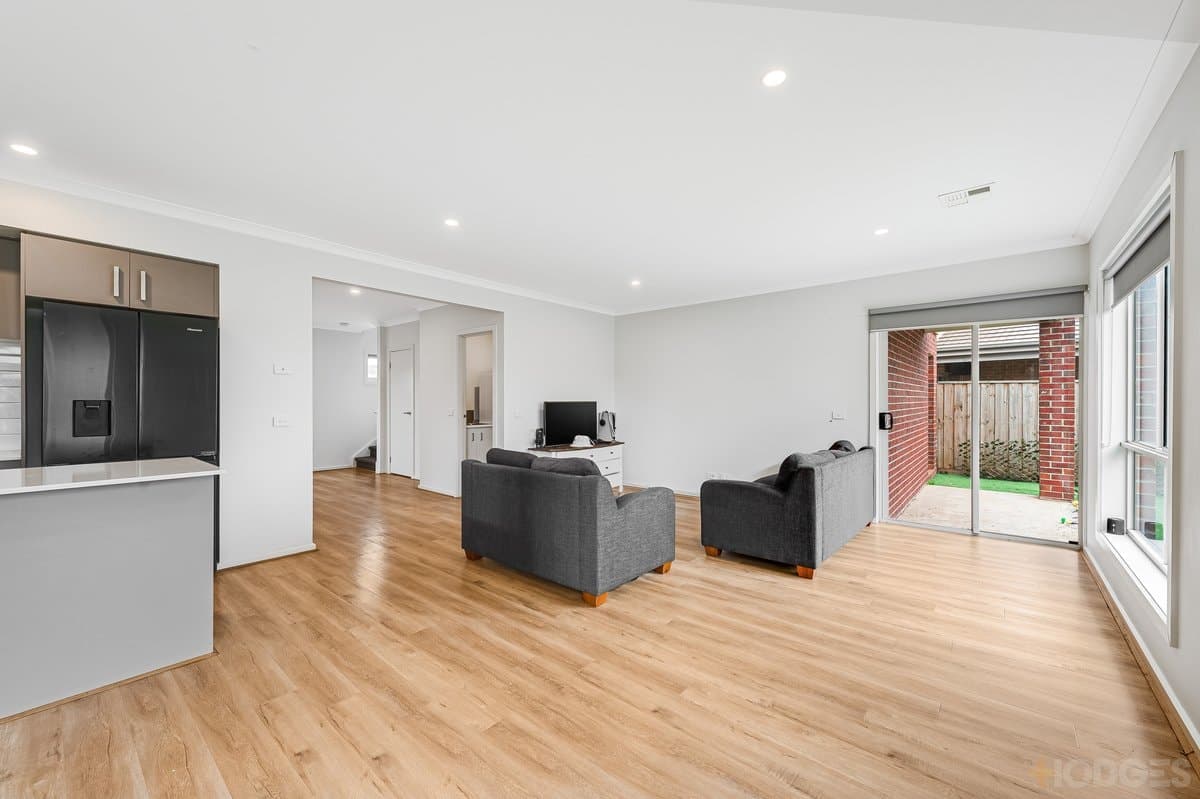 15 Gillespie Avenue, Werribee, VIC, 3030, Werribee - Thumbnail 5