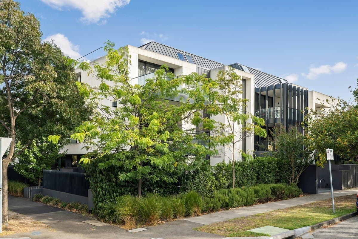 2 / 15 Cromwell Road, South Yarra, VIC, 3141, South Yarra - Image 1