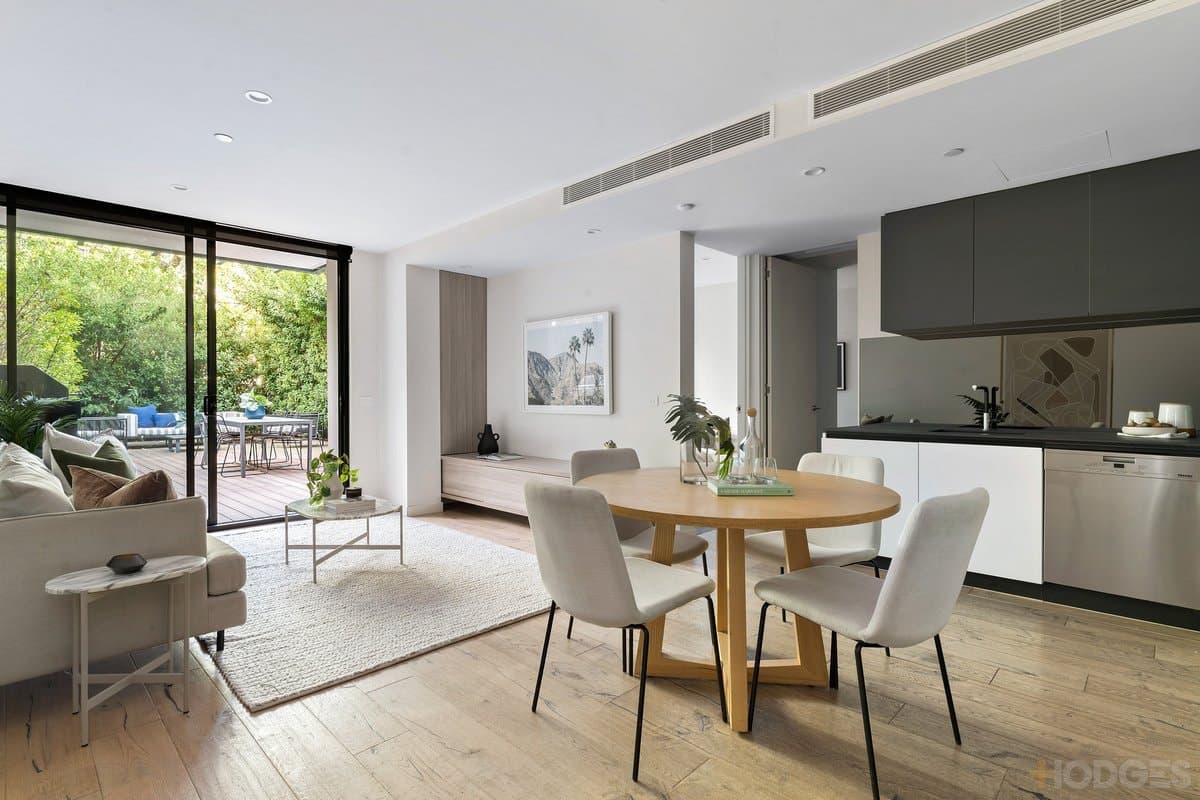 2 / 15 Cromwell Road, South Yarra, VIC, 3141, South Yarra - Thumbnail 2