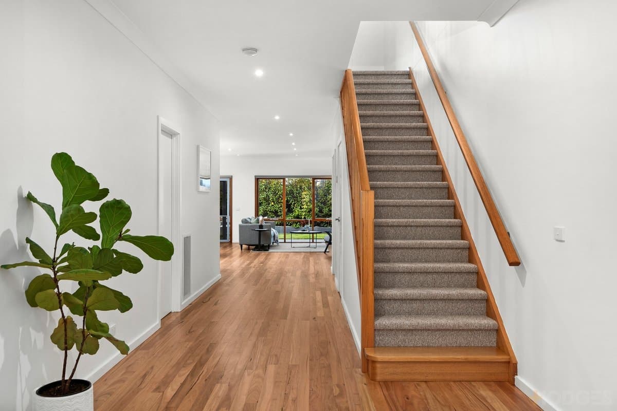39 Apex Avenue, Hampton East, VIC, 3188, Hampton East - Thumbnail 2