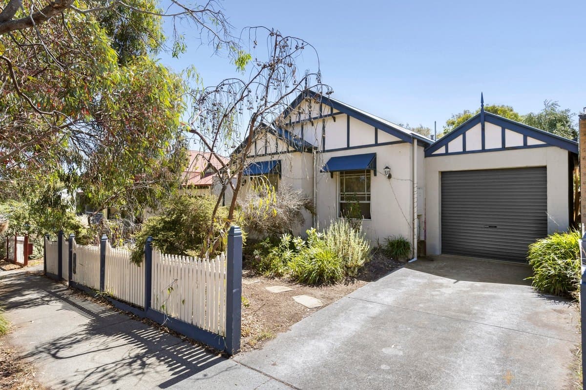 23 Parkview Avenue, Ocean Grove, VIC, 3226, Ocean Grove - Thumbnail 2