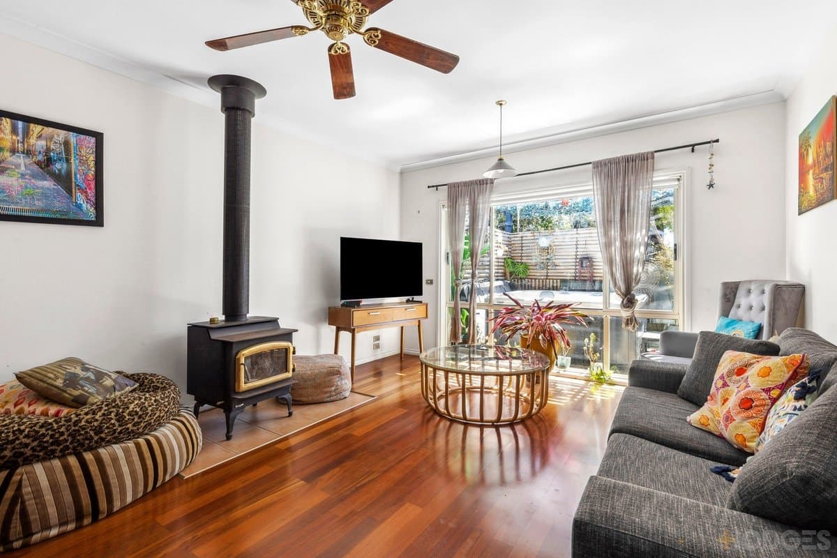 23 Parkview Avenue, Ocean Grove, VIC, 3226, Ocean Grove - Thumbnail 4