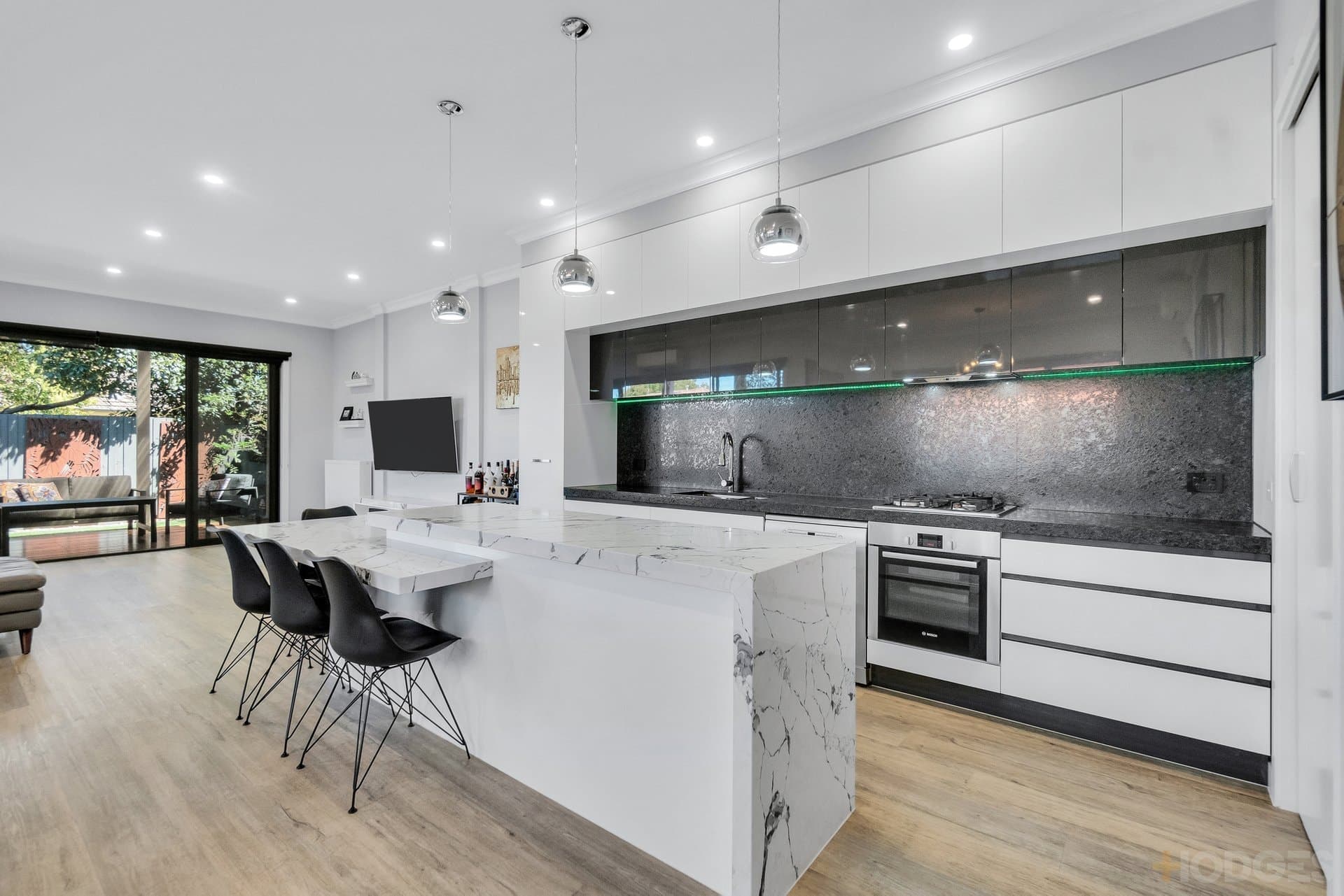 1B Christensen Street, Cheltenham, VIC, 3192, Cheltenham - Thumbnail 2