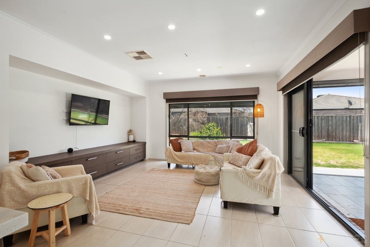 64 Wallara Waters Boulevard, Wallan, VIC, 3756, Wallan - Thumbnail 5