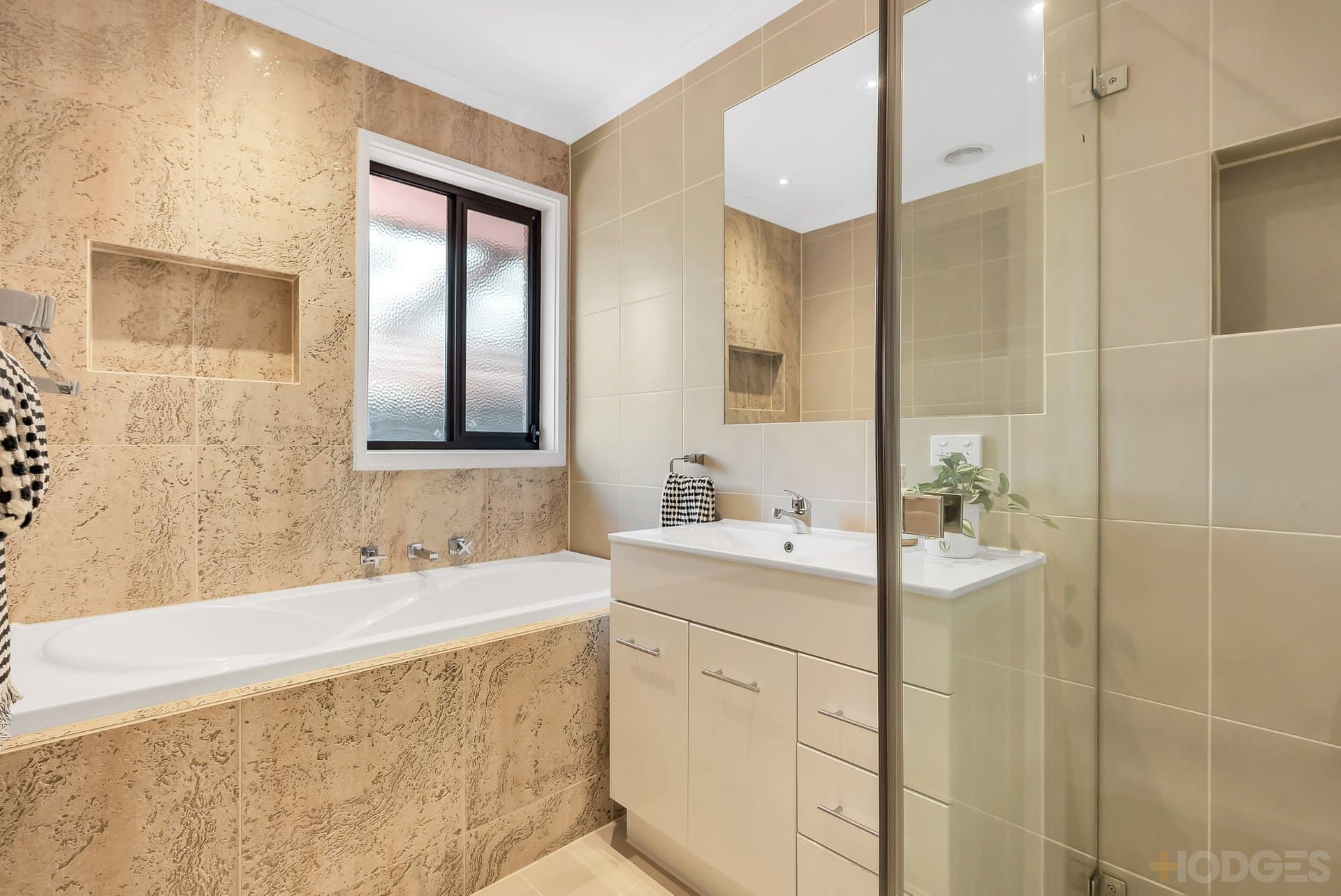 2 / 37 Levanto Street, Mentone, VIC, 3194, Mentone - Thumbnail 7