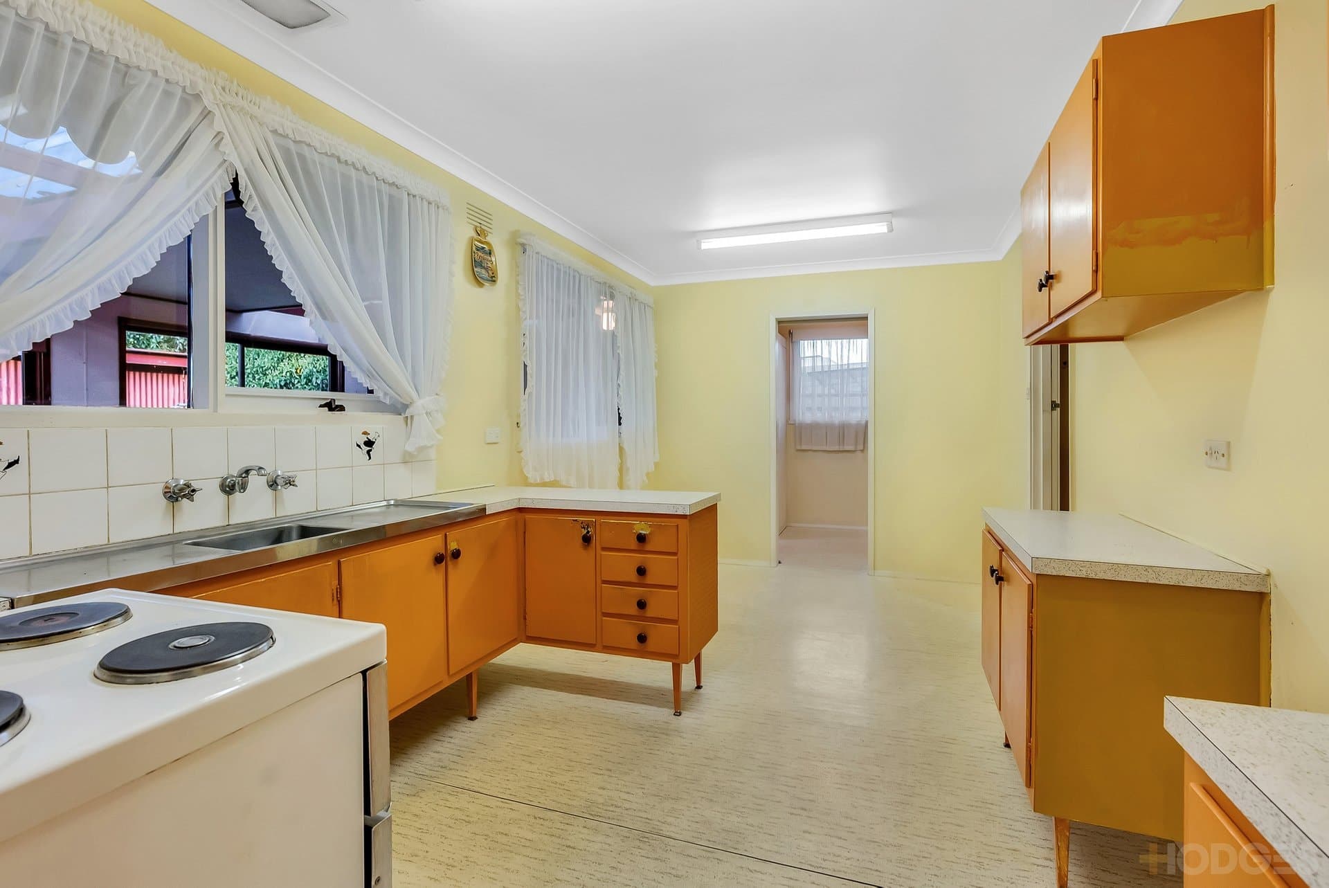 55 Silver Street, Cheltenham, VIC, 3192, Cheltenham - Thumbnail 2