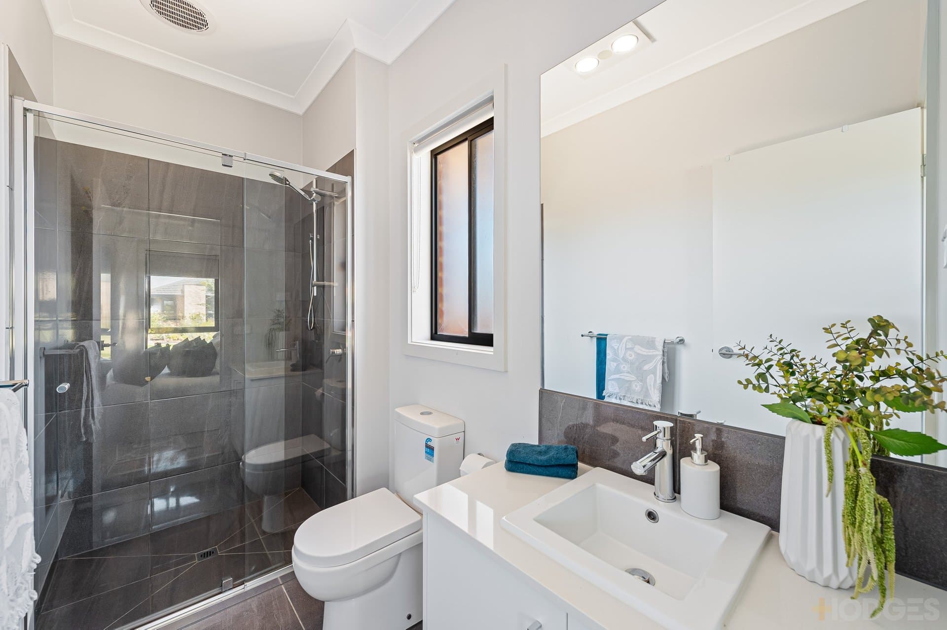 19 Wonderland Road, Werribee, VIC, 3030, Werribee - Thumbnail 4
