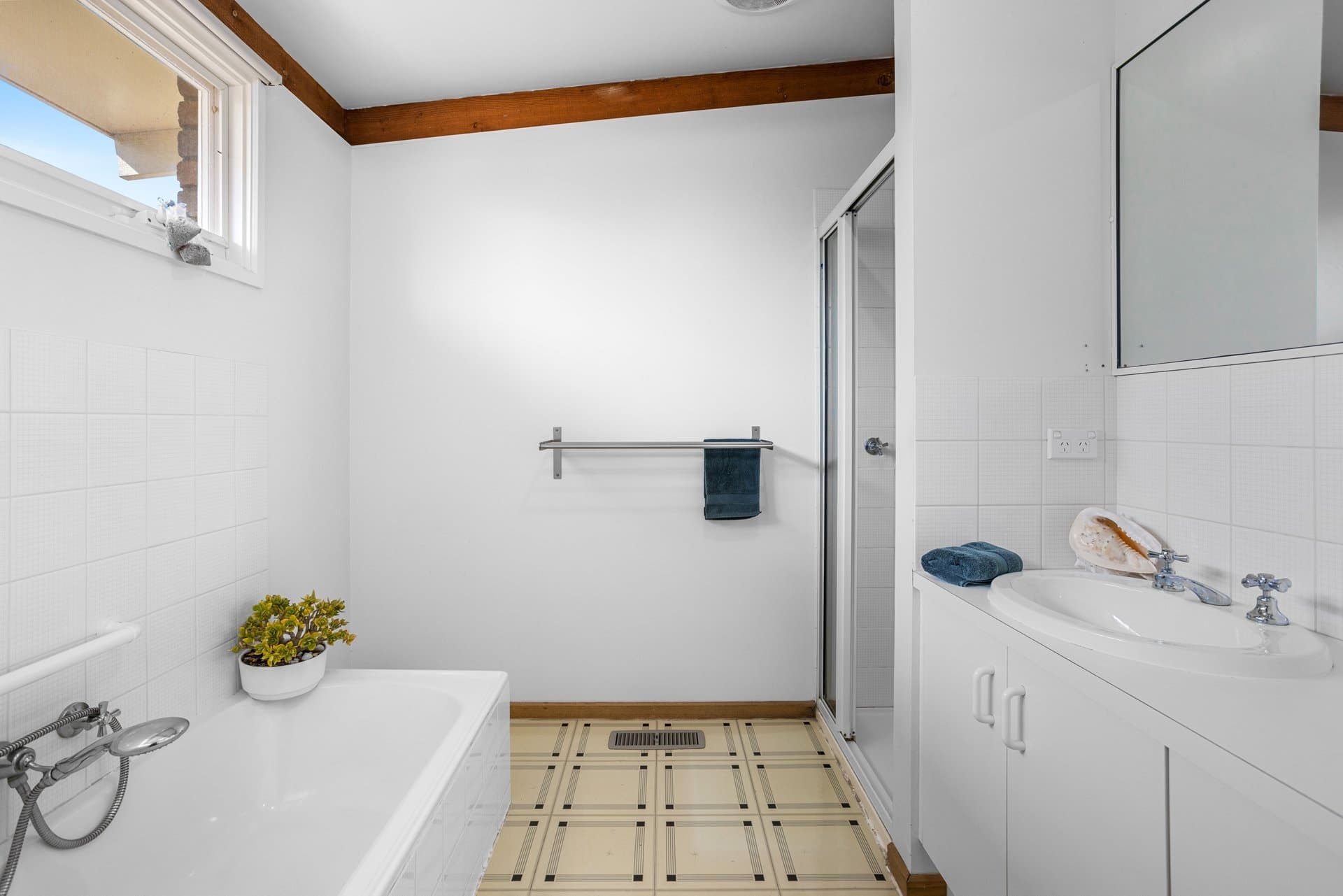 10 Betty Street, RYE, VIC, 3941, Rye - Thumbnail 8