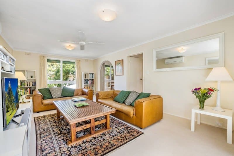 2 / 2-4 Leigh Street, MOUNT WAVERLEY, VIC, 3149, Mount Waverley - Thumbnail 2