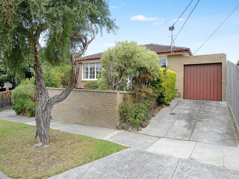Melbourne, VIC, Mentone - Image 1