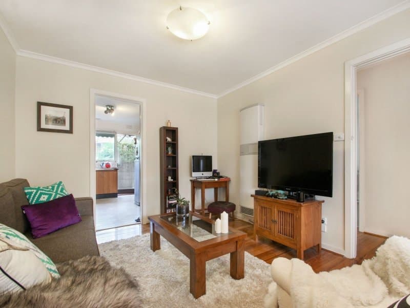 2 / 204 Warrigal Road, CHELTENHAM, VIC, 3192, Cheltenham - Thumbnail 2