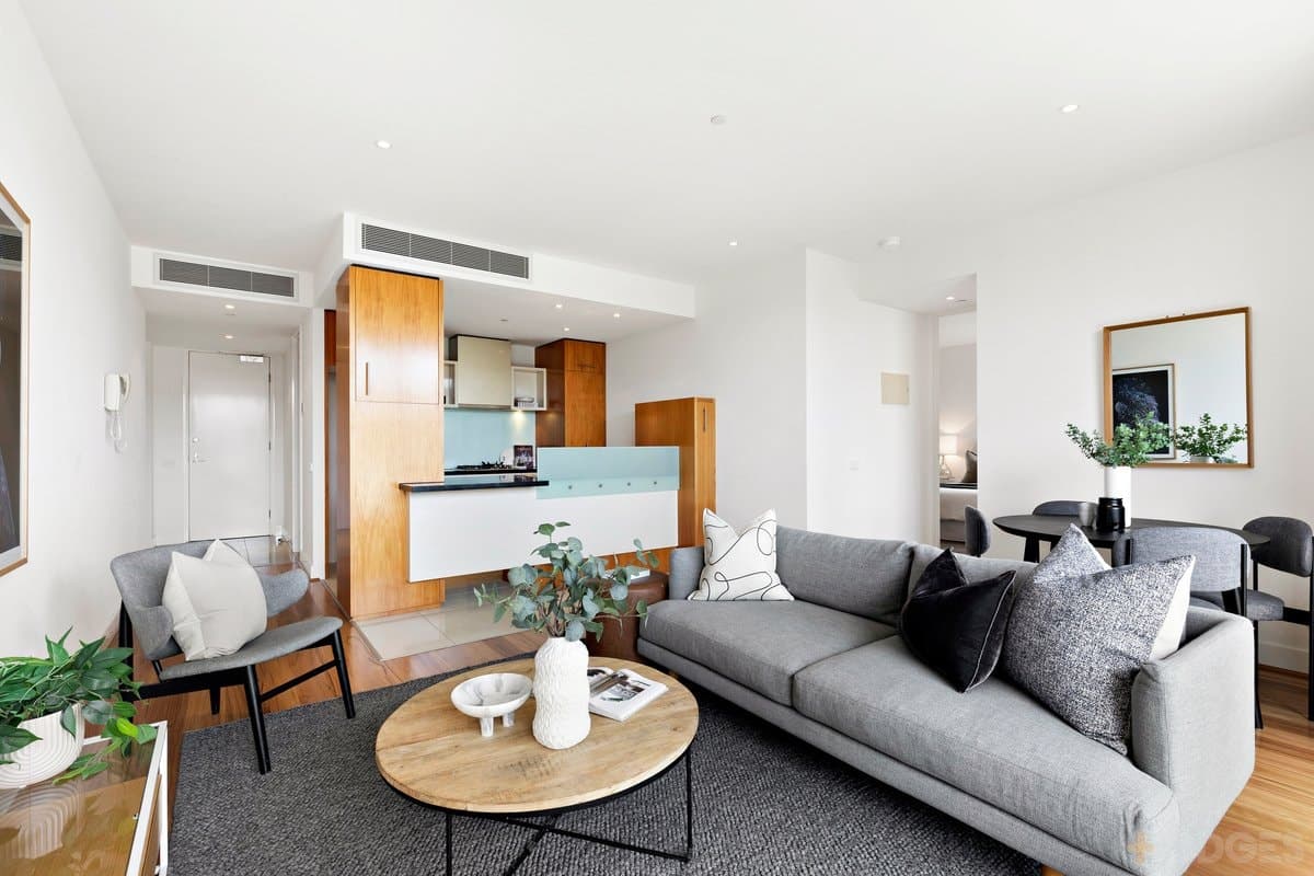303 / 1 Powlett Street, East Melbourne, VIC, 3002, East Melbourne - Thumbnail 2