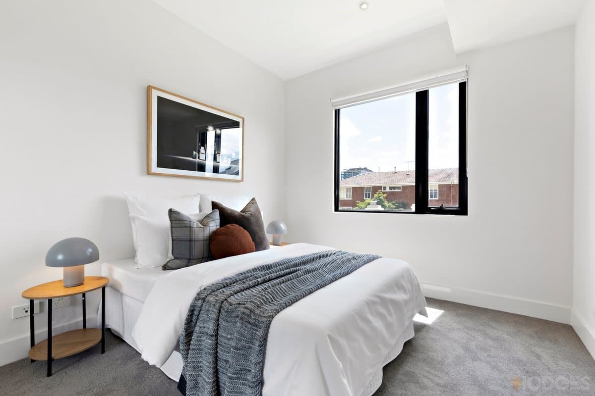 303 / 1 Powlett Street, East Melbourne, VIC, 3002, East Melbourne - Thumbnail 3