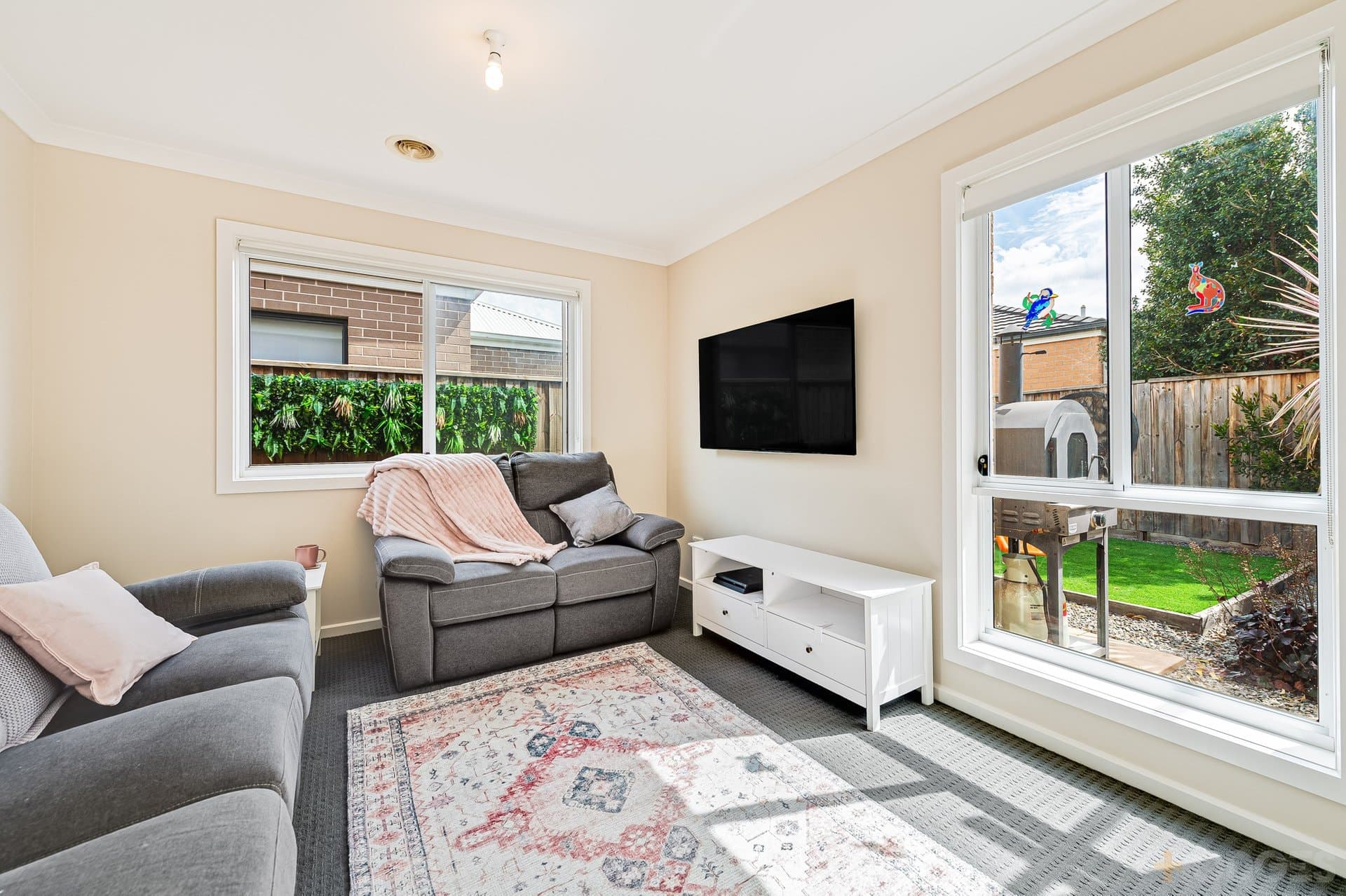 10 Yaleri Rise, Werribee, VIC, 3030, Werribee - Thumbnail 2