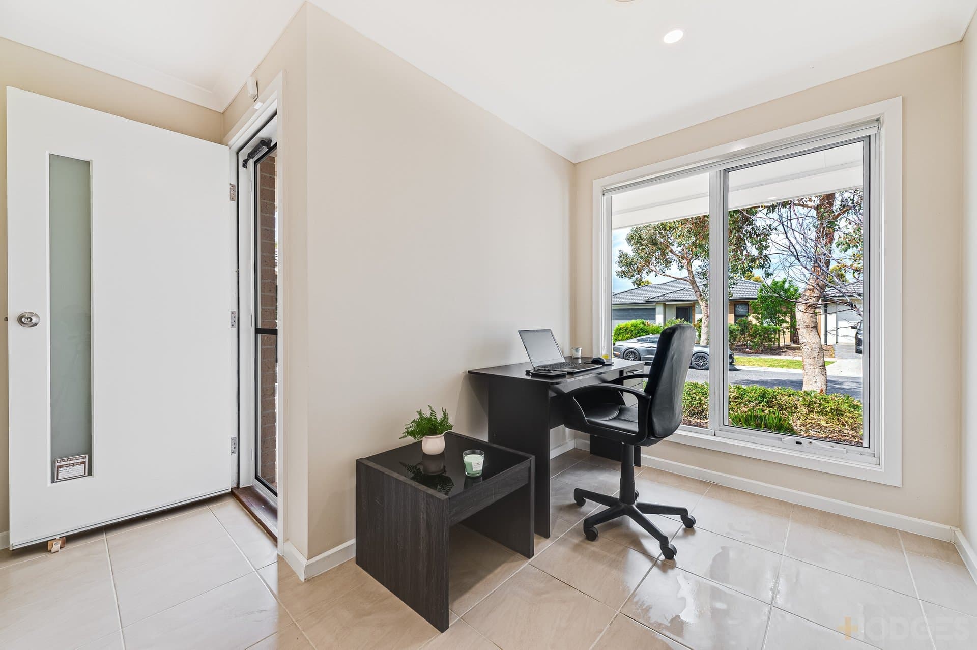 10 Yaleri Rise, Werribee, VIC, 3030, Werribee - Thumbnail 3