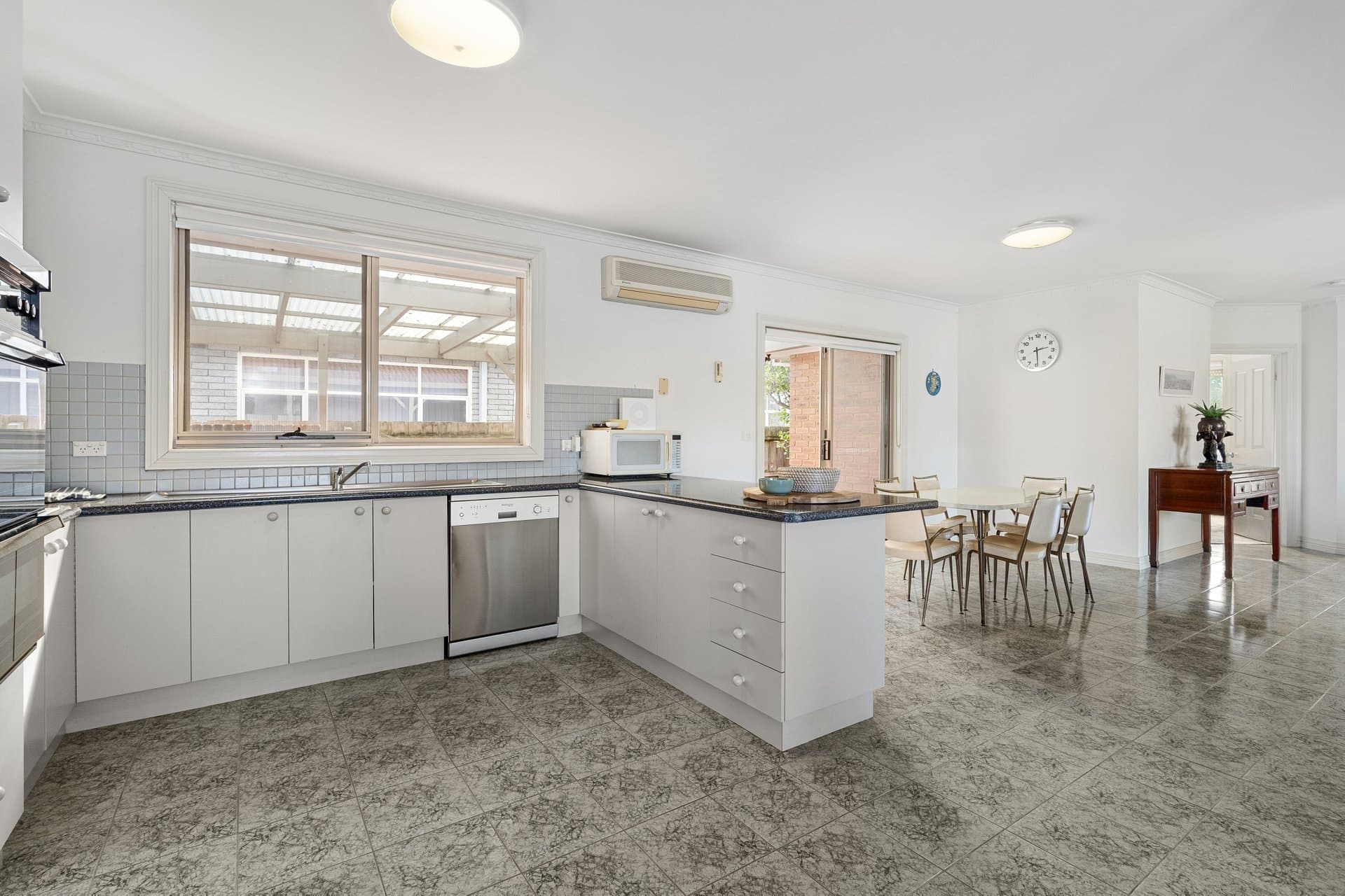 99 Russell Street, TOOTGAROOK, VIC, 3941, Tootgarook - Thumbnail 3