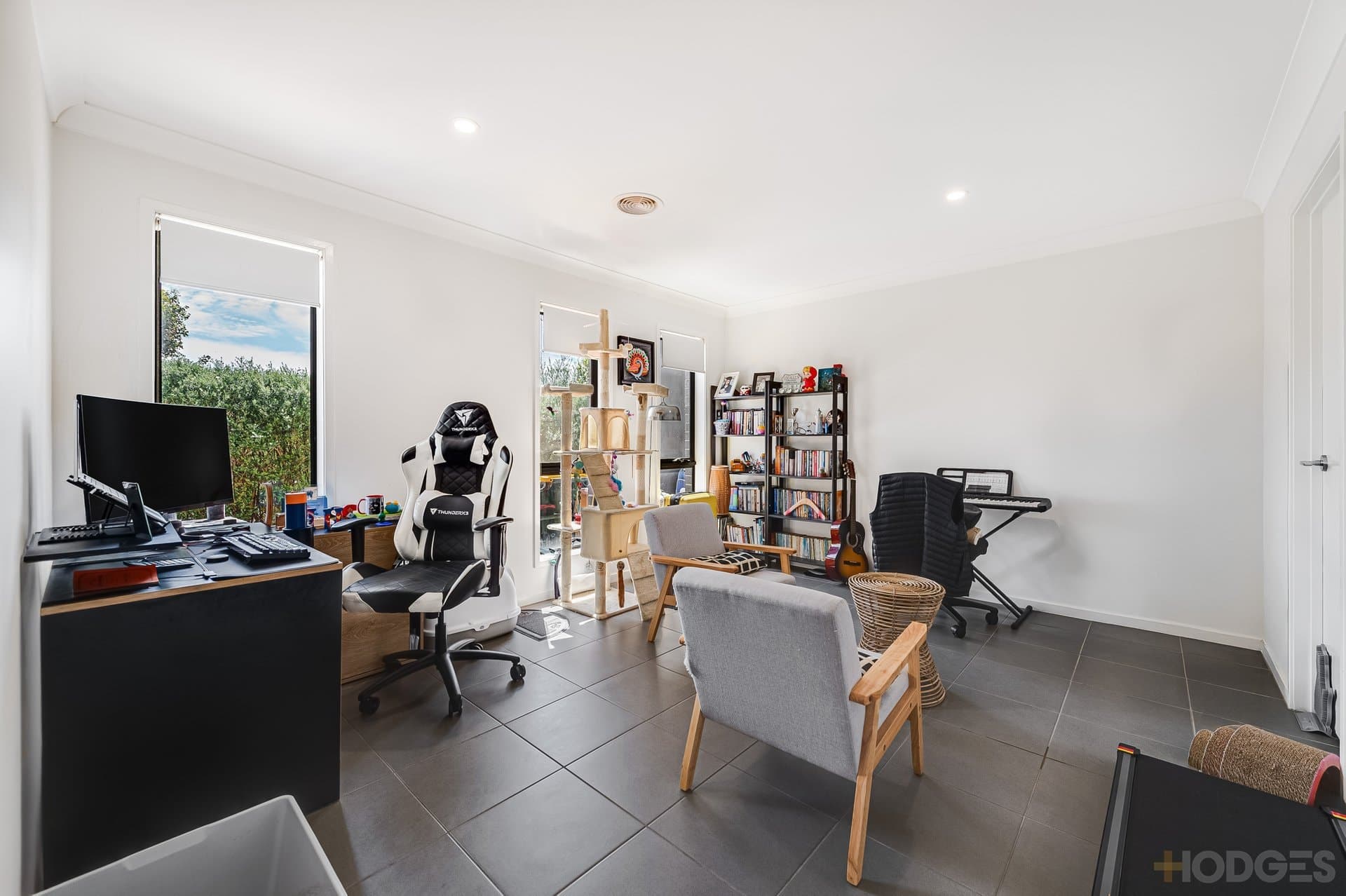 8 Fragrance Terrace, Manor Lakes, VIC, 3024, Manor Lakes - Thumbnail 2