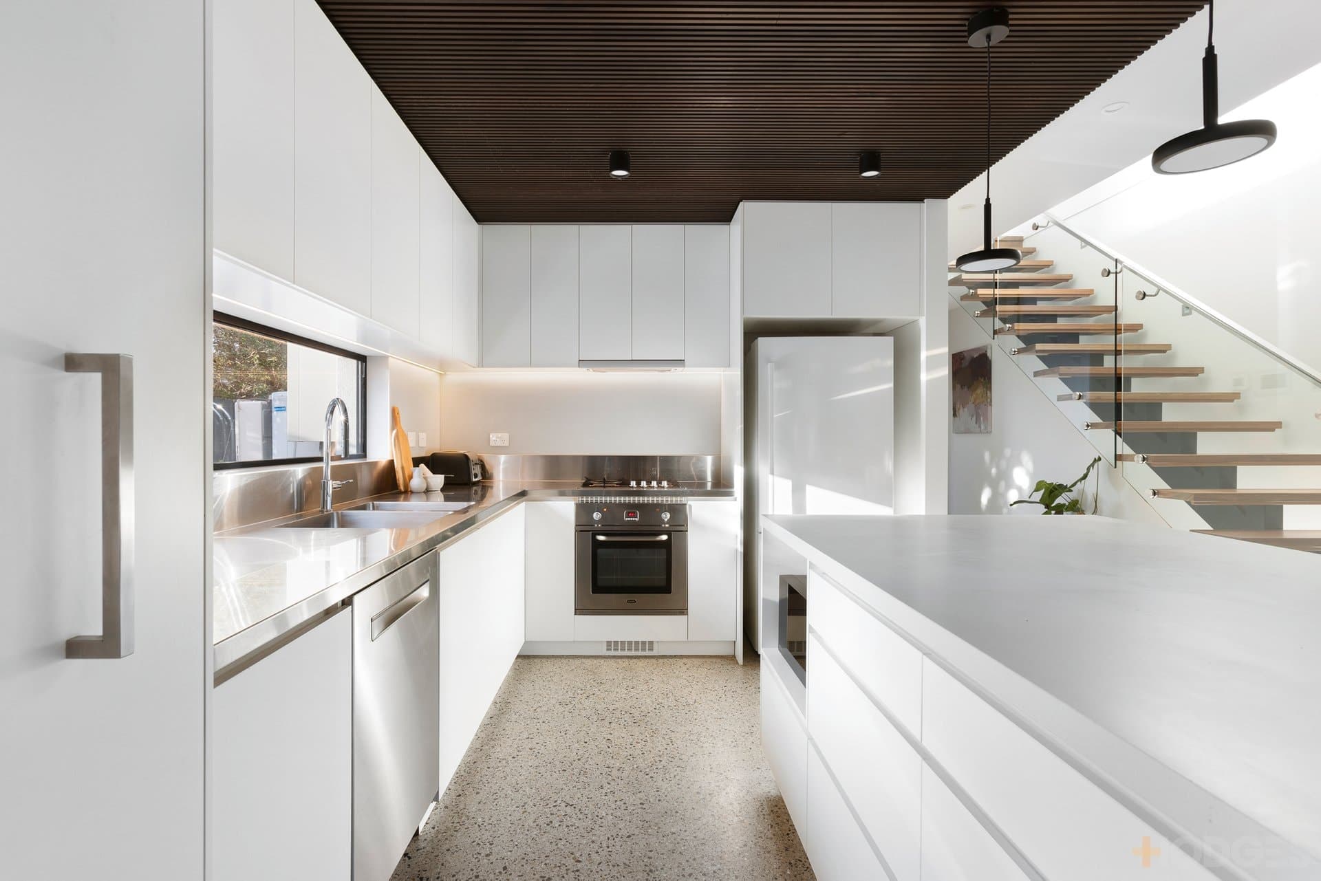 8A Myrtle Road, Hampton, VIC, 3188, Hampton - Thumbnail 8