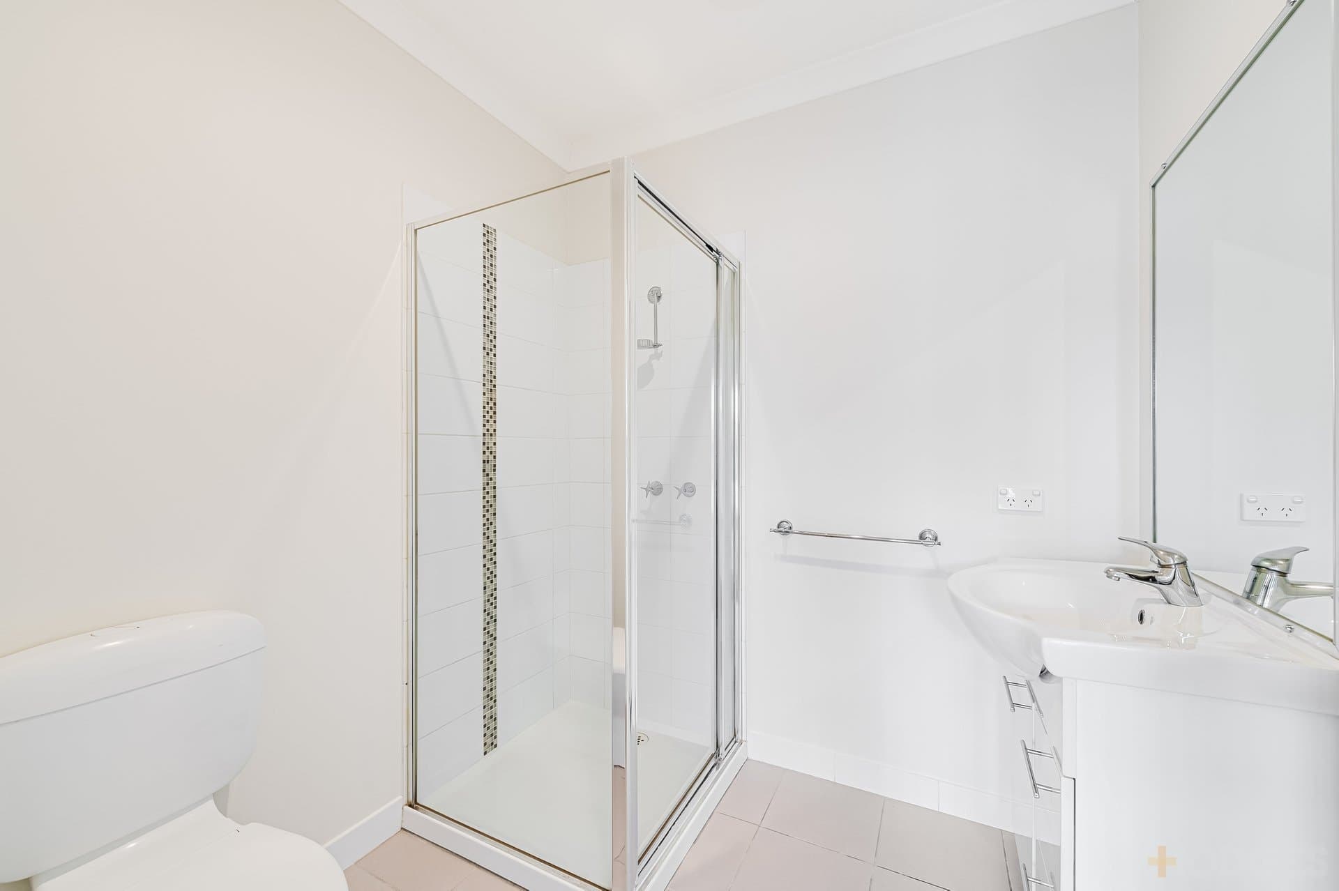 2 / 2 Lauraville Avenue, Werribee, VIC, 3030, Werribee - Thumbnail 5