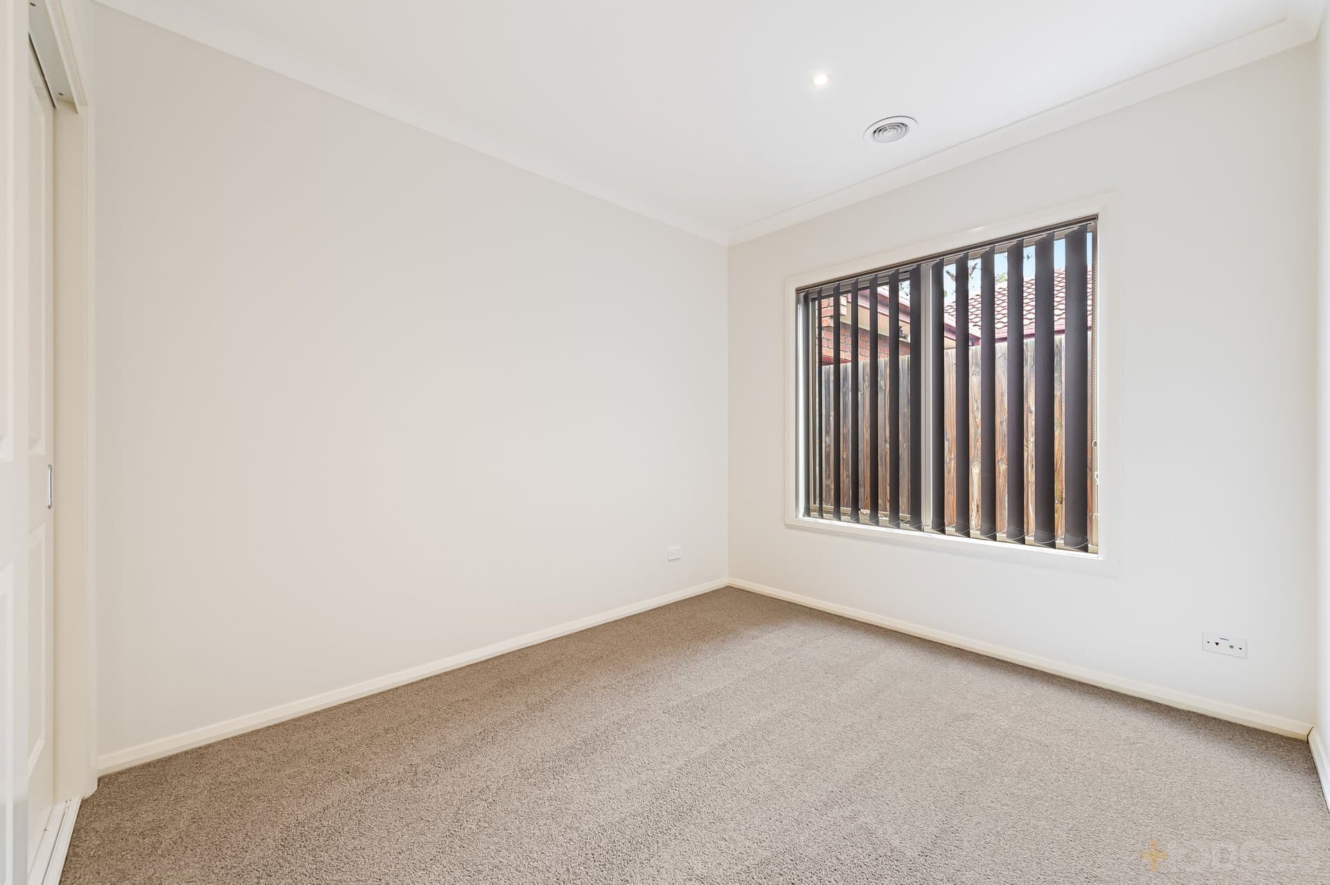 2 / 2 Lauraville Avenue, Werribee, VIC, 3030, Werribee - Thumbnail 6