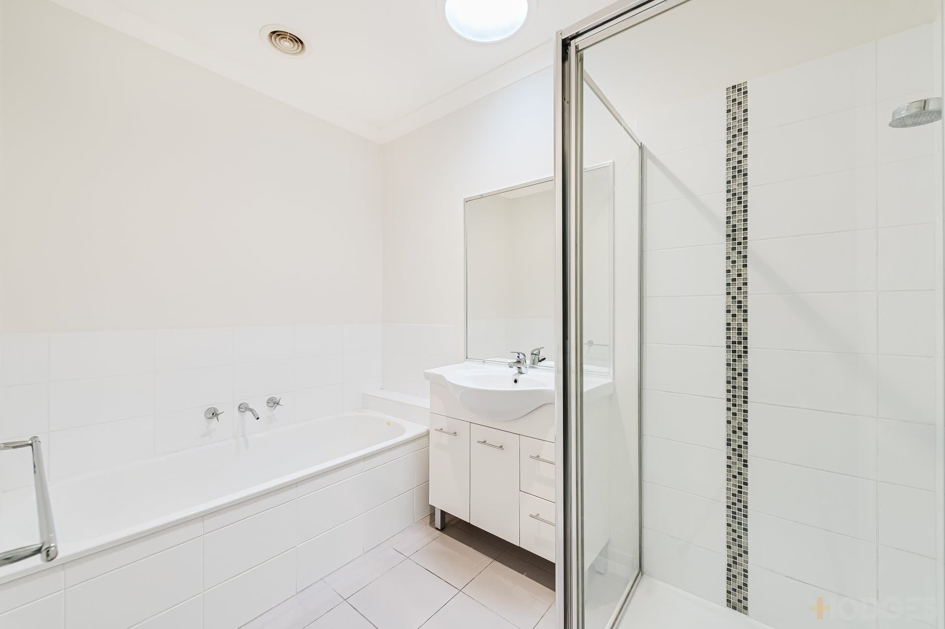 2 / 2 Lauraville Avenue, Werribee, VIC, 3030, Werribee - Thumbnail 8