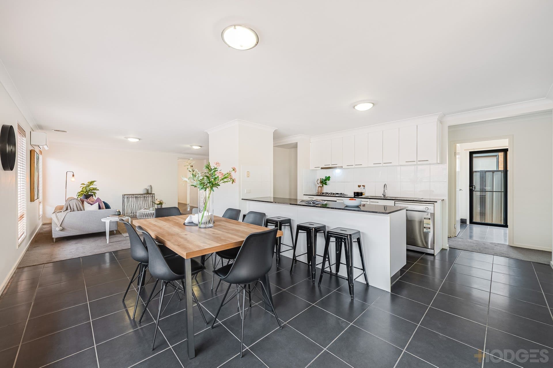 22 Victorking Drive, Point Cook, VIC, 3030, Point Cook - Thumbnail 4