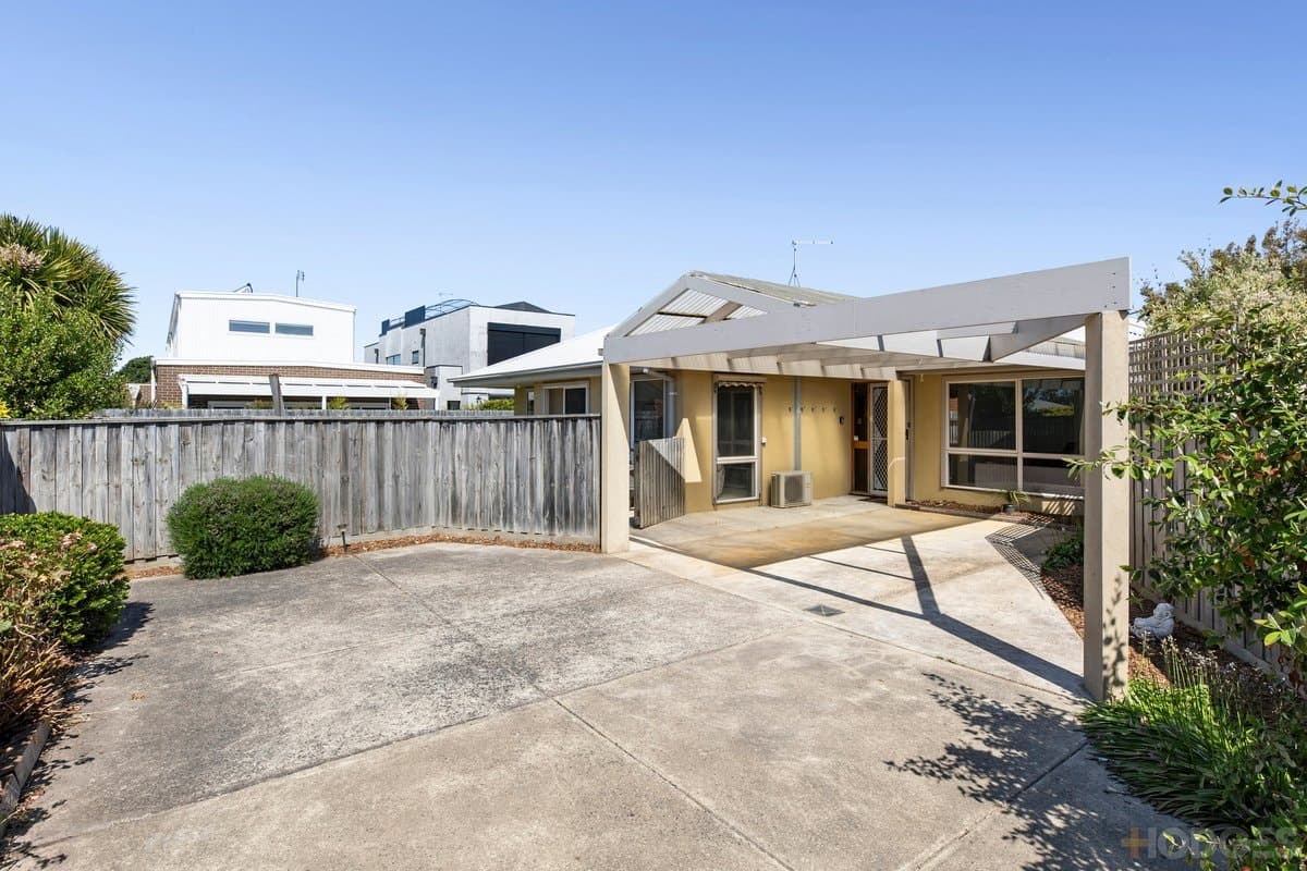 2 / 116 The Avenue, Ocean Grove, VIC, 3226, Ocean Grove - Thumbnail 2