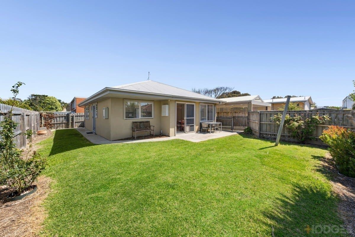 2 / 116 The Avenue, Ocean Grove, VIC, 3226, Ocean Grove - Thumbnail 4