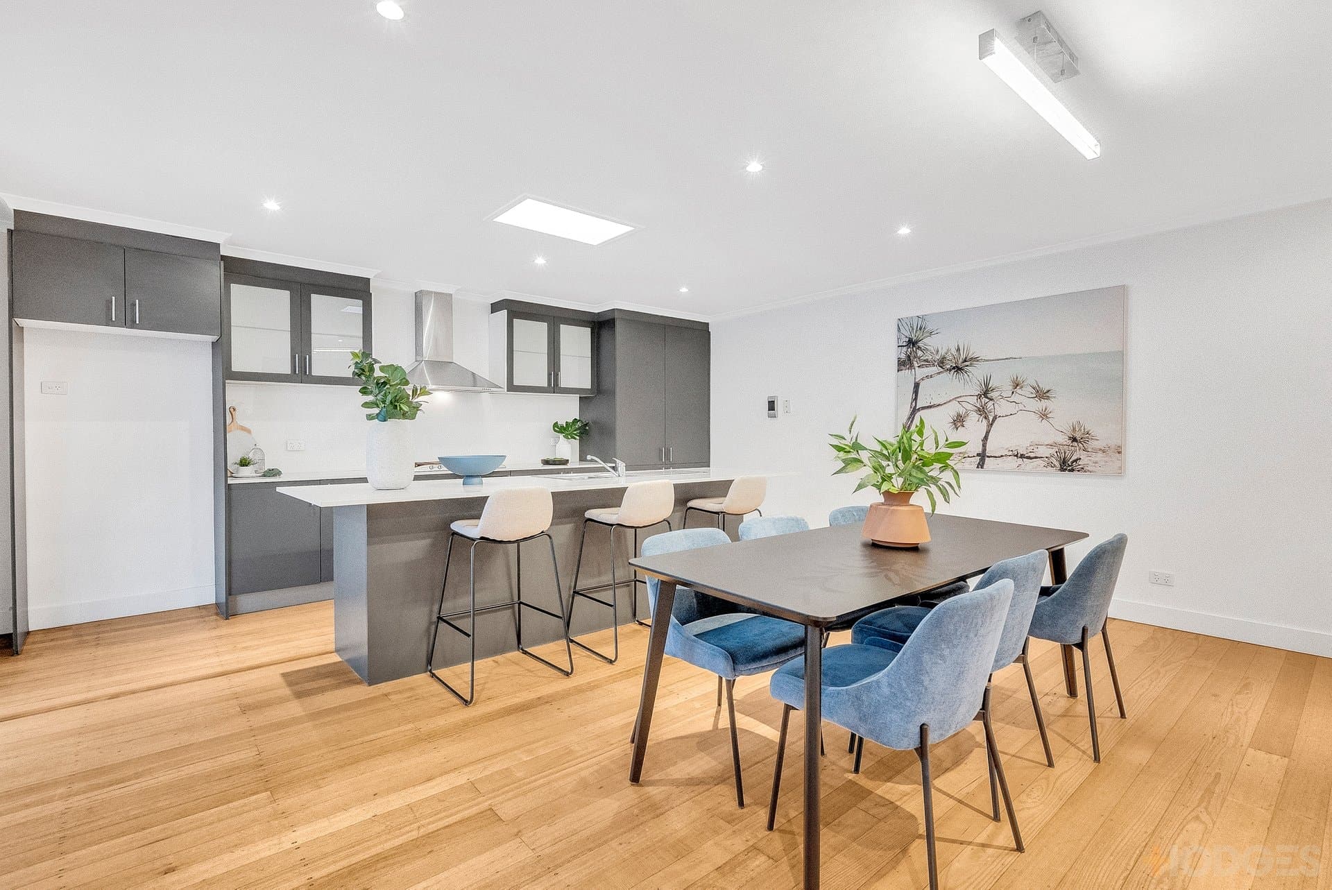 13 Russell Court, Mentone, VIC, 3194, Mentone - Thumbnail 3