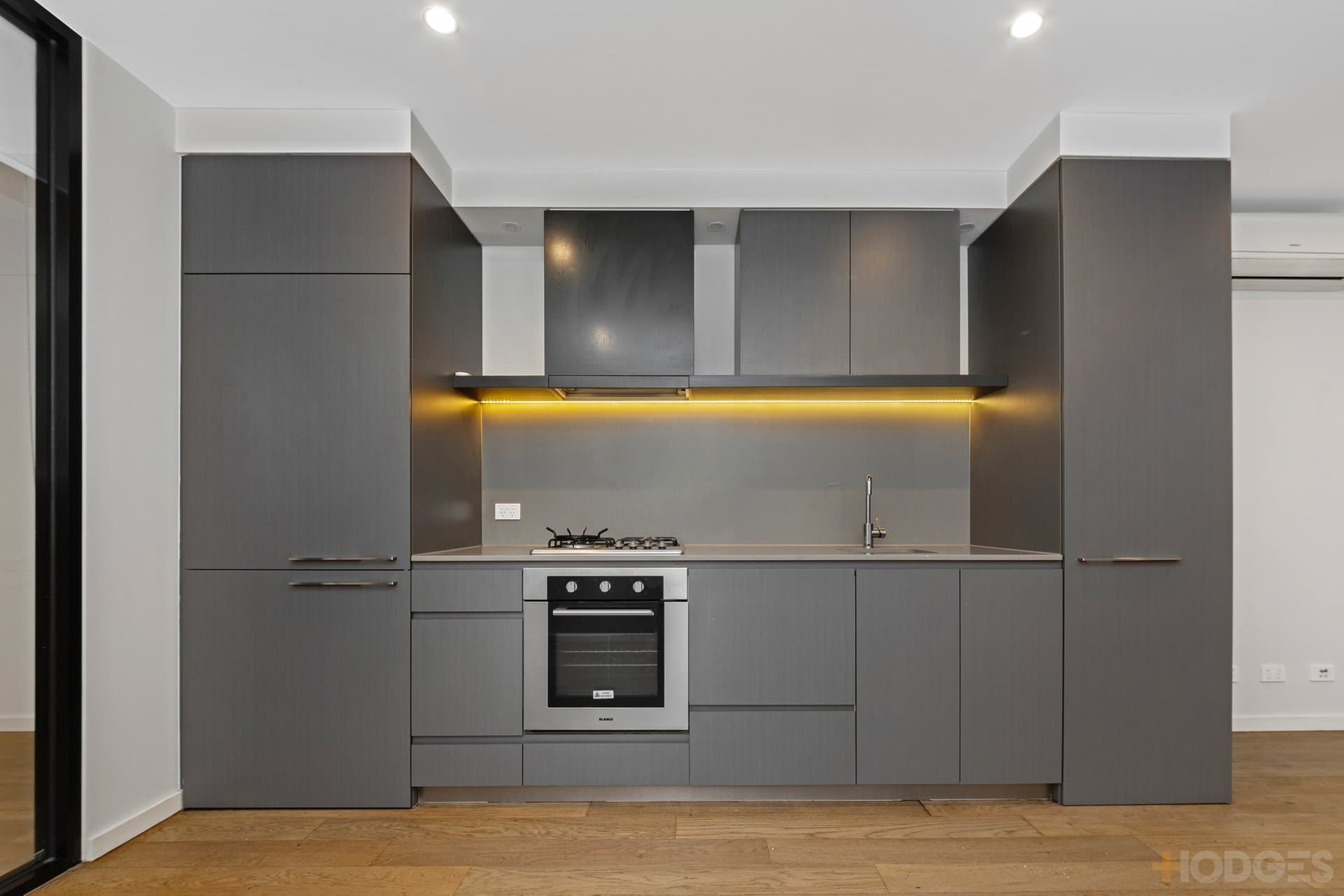 105 / 18 Grey Street, St Kilda, VIC, 3182, St Kilda - Thumbnail 2