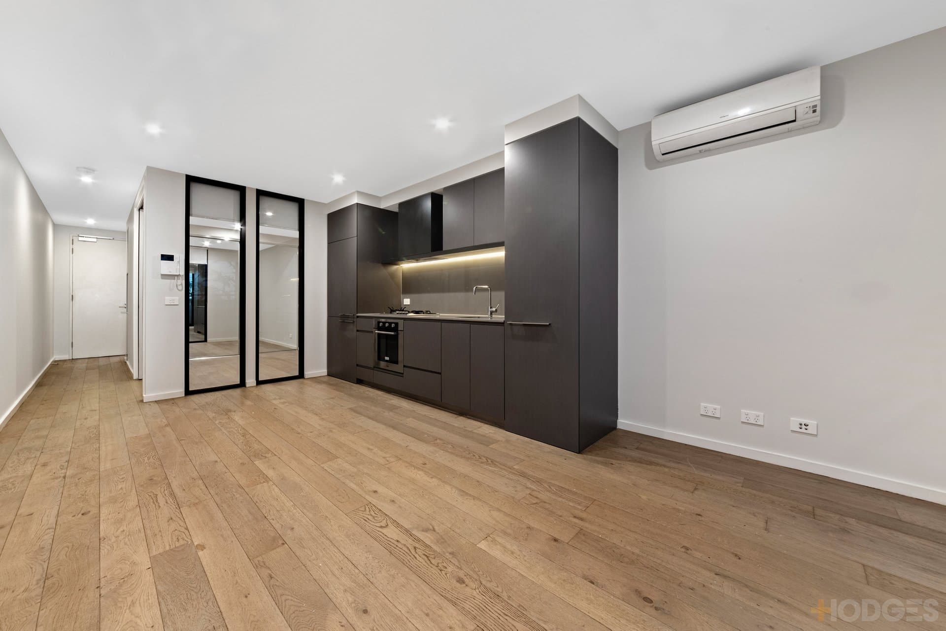 105 / 18 Grey Street, St Kilda, VIC, 3182, St Kilda - Thumbnail 3