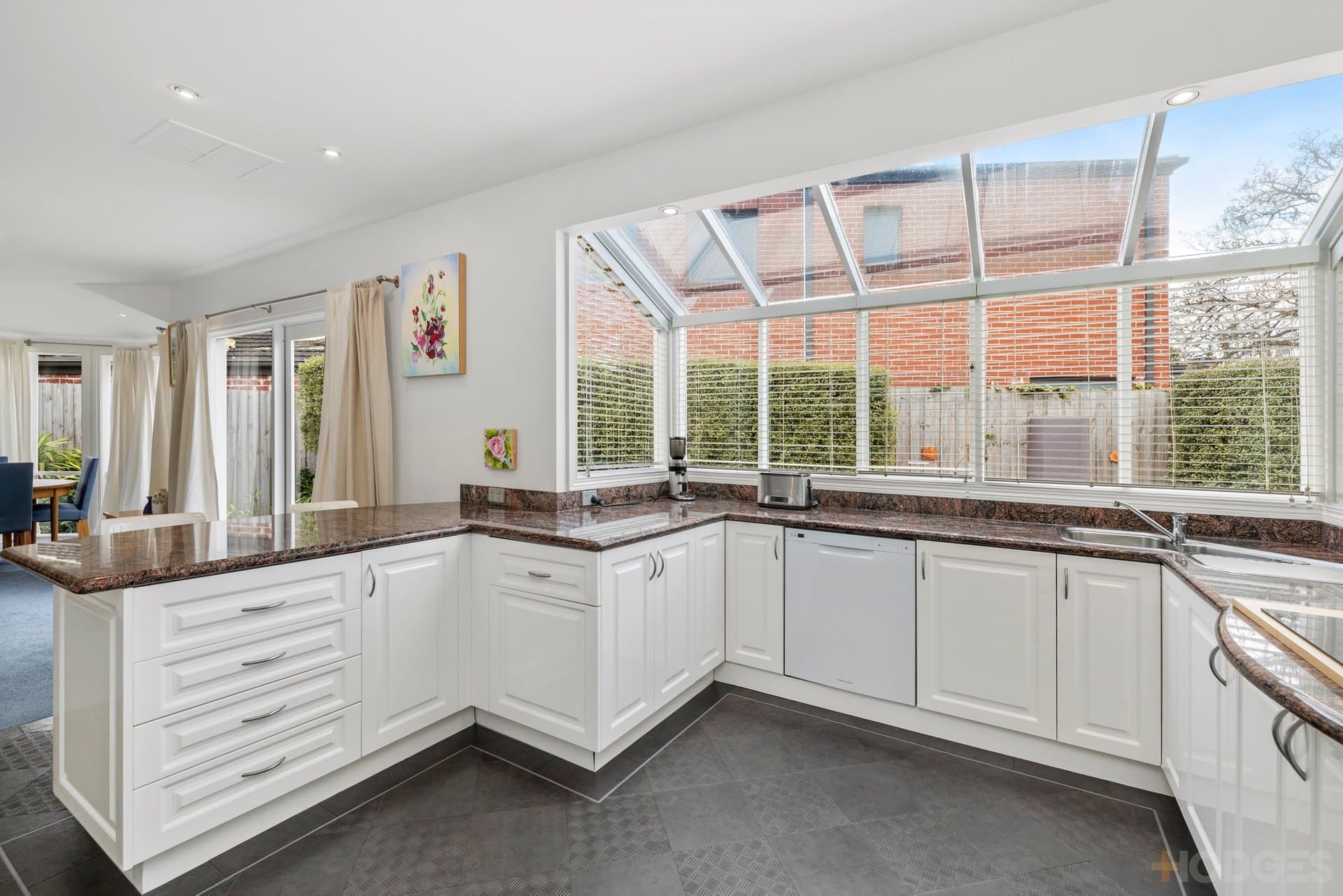 8 Hugo Street, Beaumaris, VIC, 3193, Beaumaris - Thumbnail 3