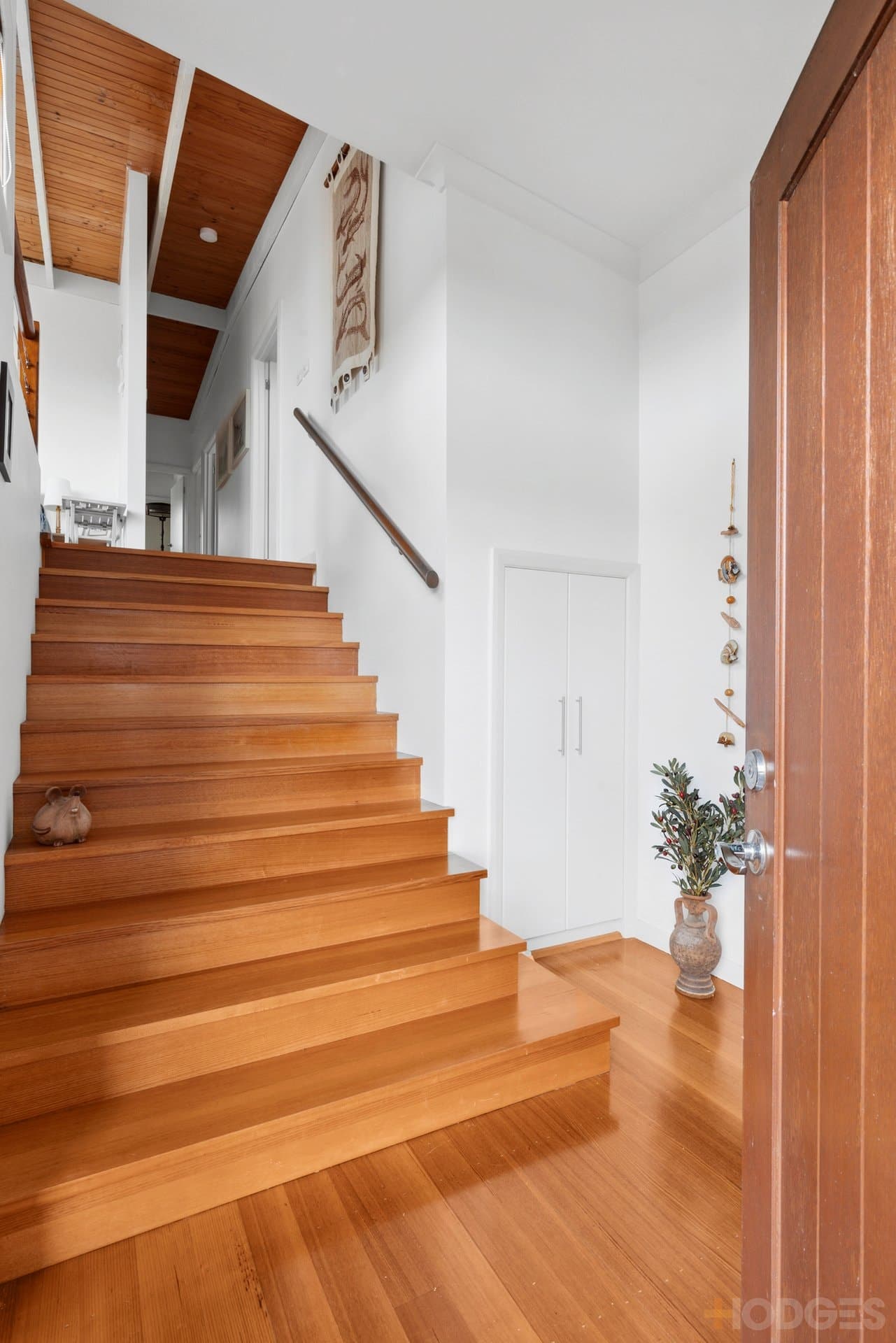 35 Riviera Crescent, Ocean Grove, VIC, 3226, Ocean Grove - Thumbnail 3